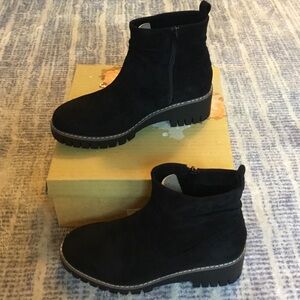 Very G Dashing Black Ankle Booties